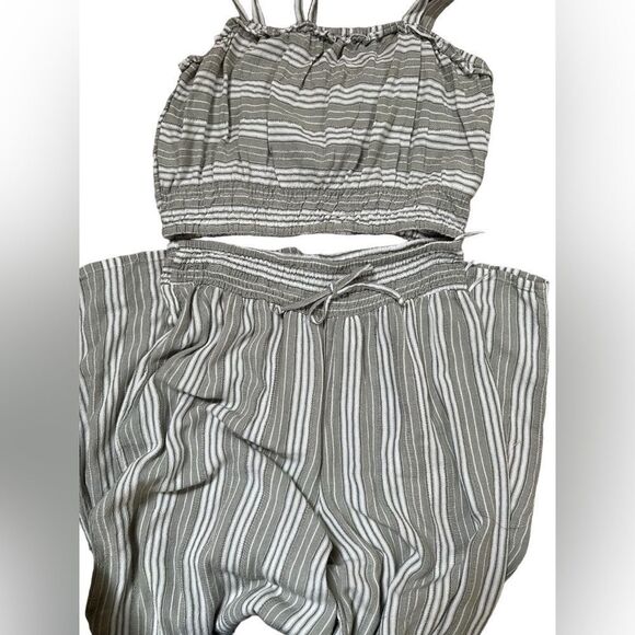 🌿 Salty Lemon Linen Two-Piece Set - Size M 🍋 - Picture 3 of 12